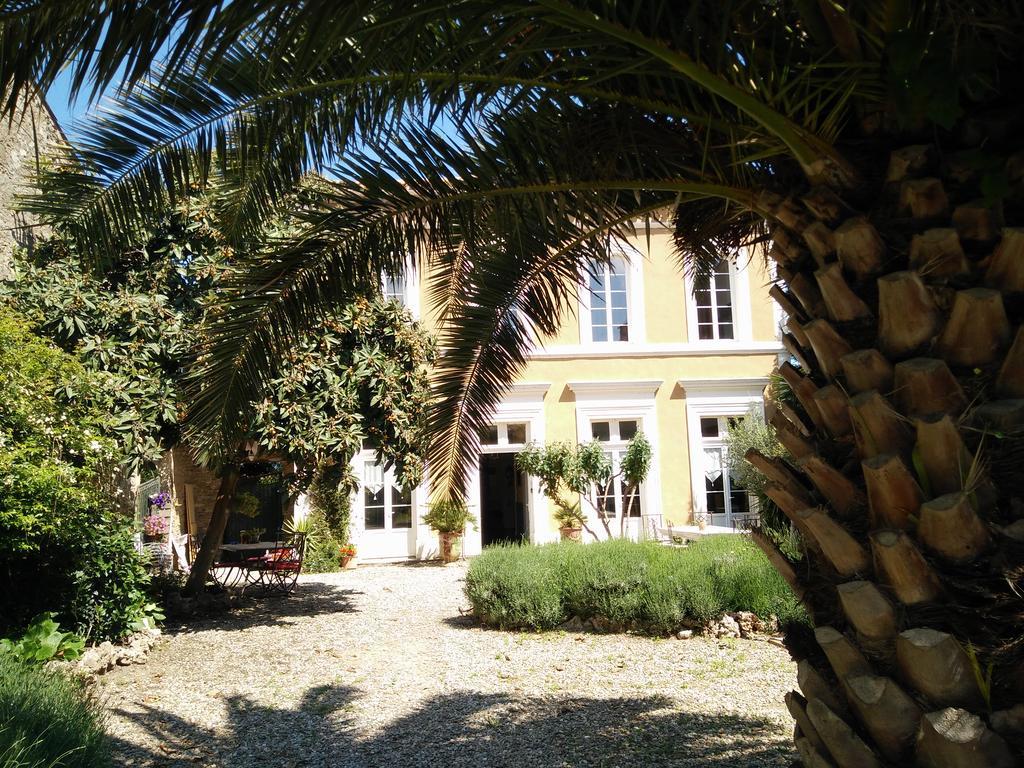 La Maison Des Palmiers Омс Екстериор снимка
